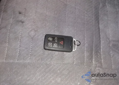 2015 Volvo Xc60 T6 z USA, uszkodzony, nr VIN YV4902RK2F2632760